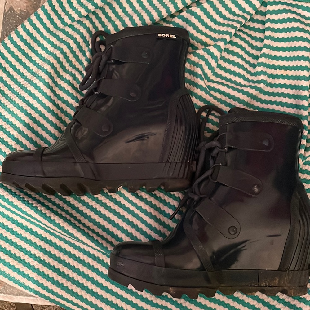 Navy Blue Sorel Rain Boots